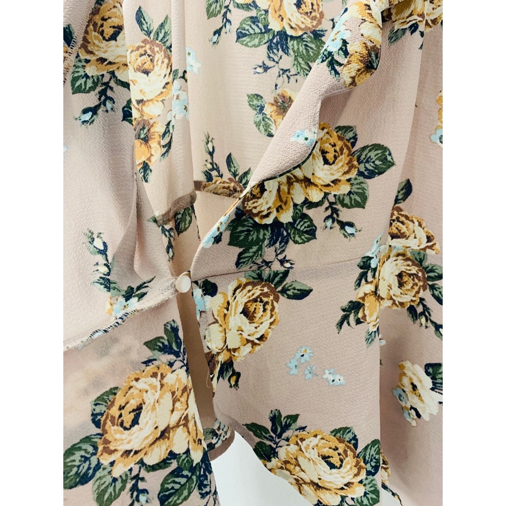 Flower Pattern Top - Picture 3 of 4